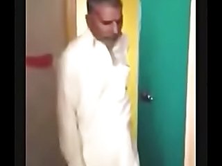 pakistani aunty fucked by two old man